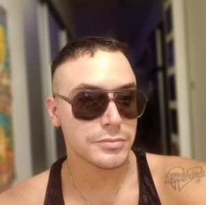 2 Maui Jim's 1 Givenchy Sun glasses